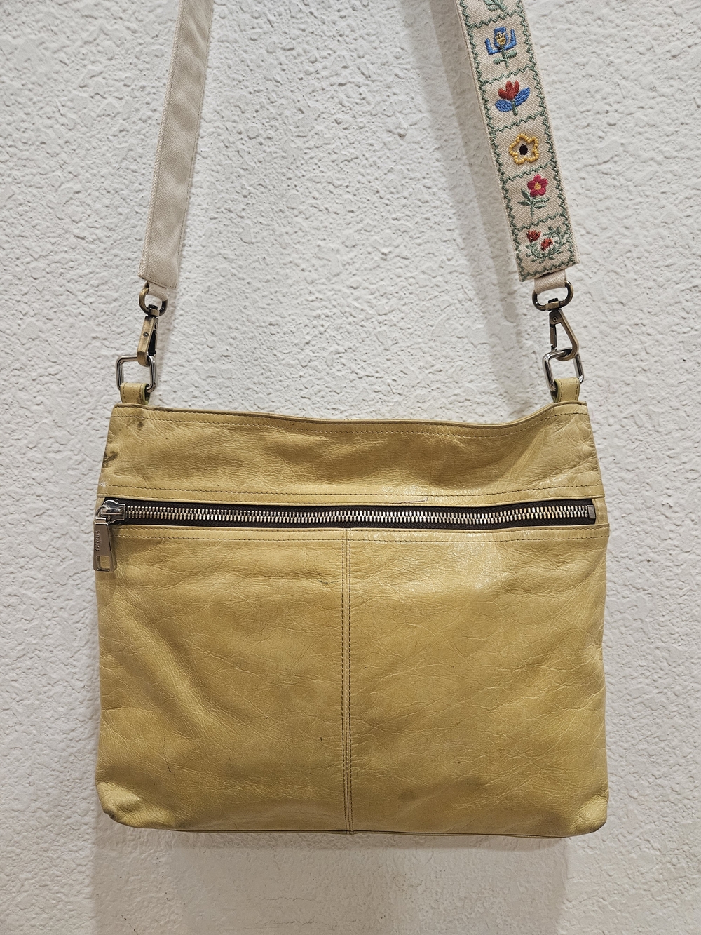Vintage Hobo International Mustard Yellow Crossbody Purse w/ Woven Strap